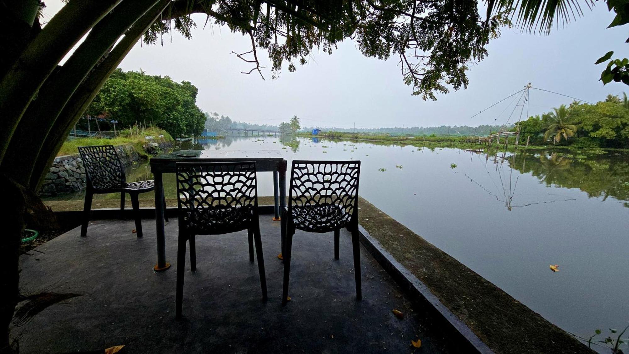 Pradeep'S Backwater Villa Kochi Eksteriør bilde